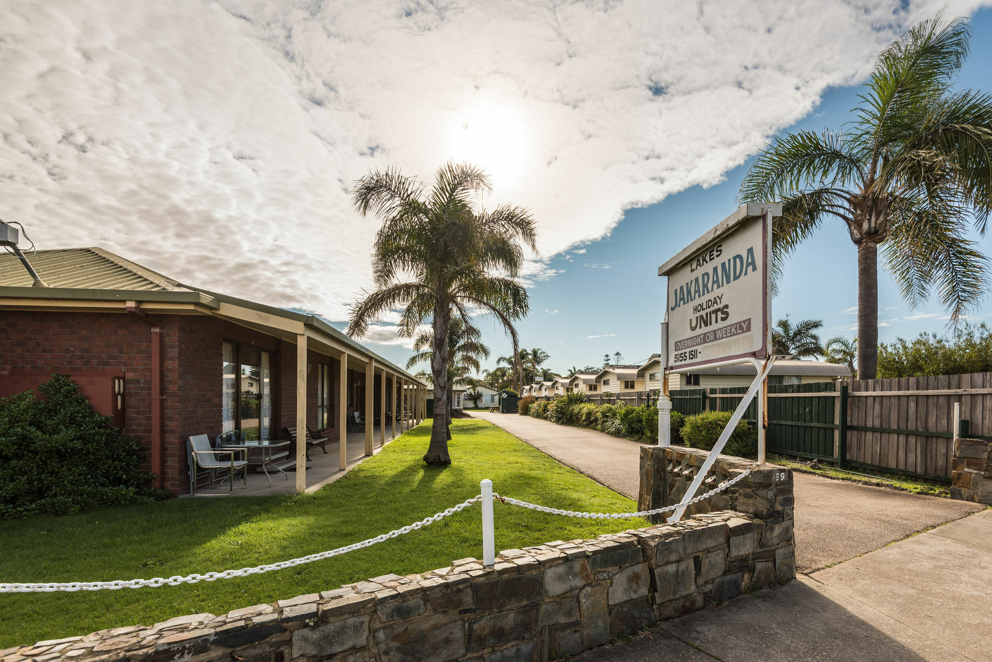 Lakes Jakaranda Holiday Units Motel Lakes Entrance Exterior photo