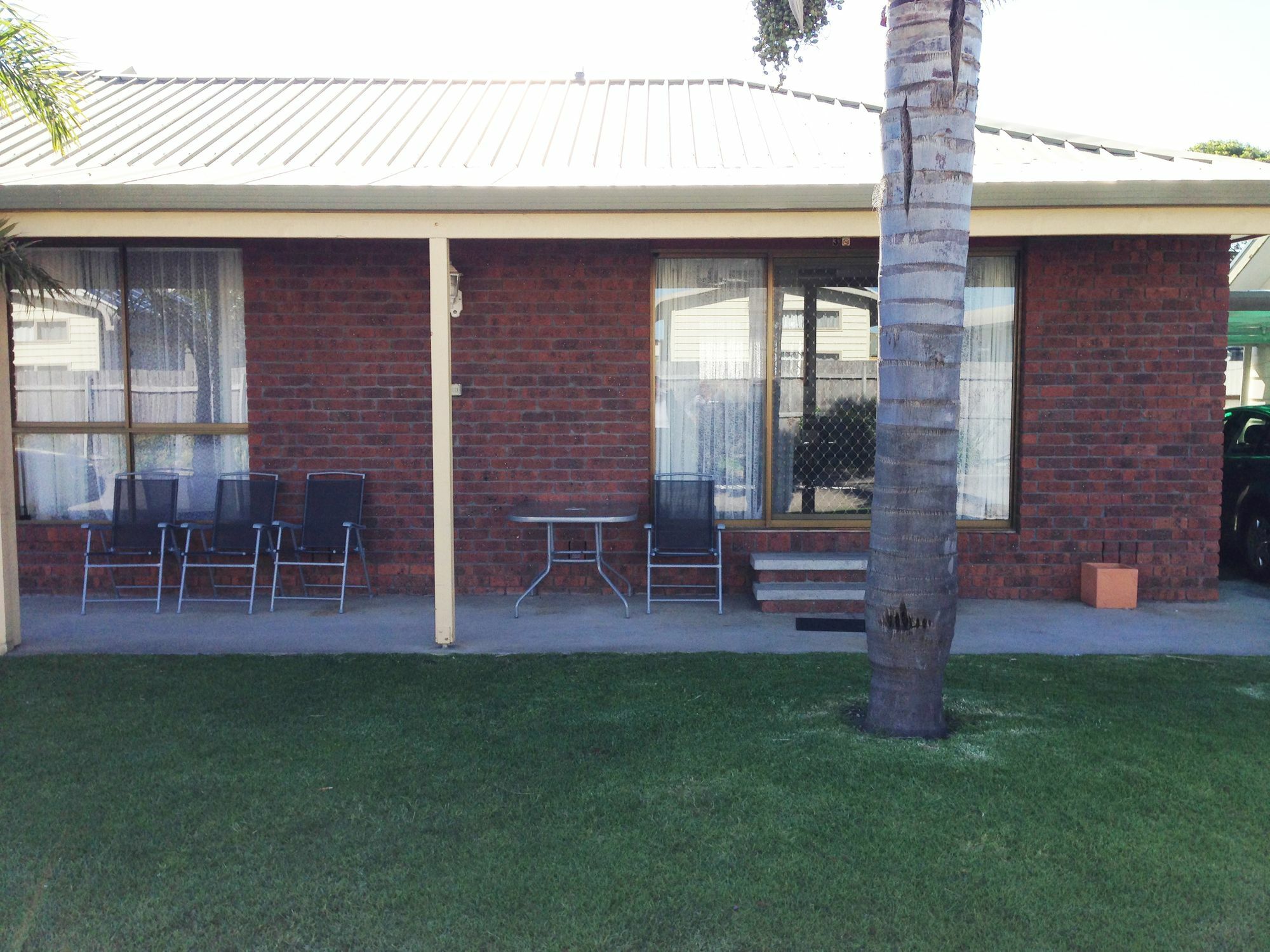 Lakes Jakaranda Holiday Units Motel Lakes Entrance Exterior photo