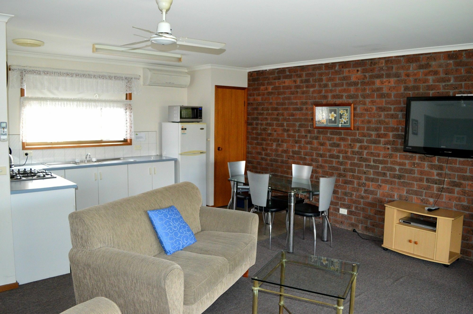 Lakes Jakaranda Holiday Units Motel Lakes Entrance Exterior photo